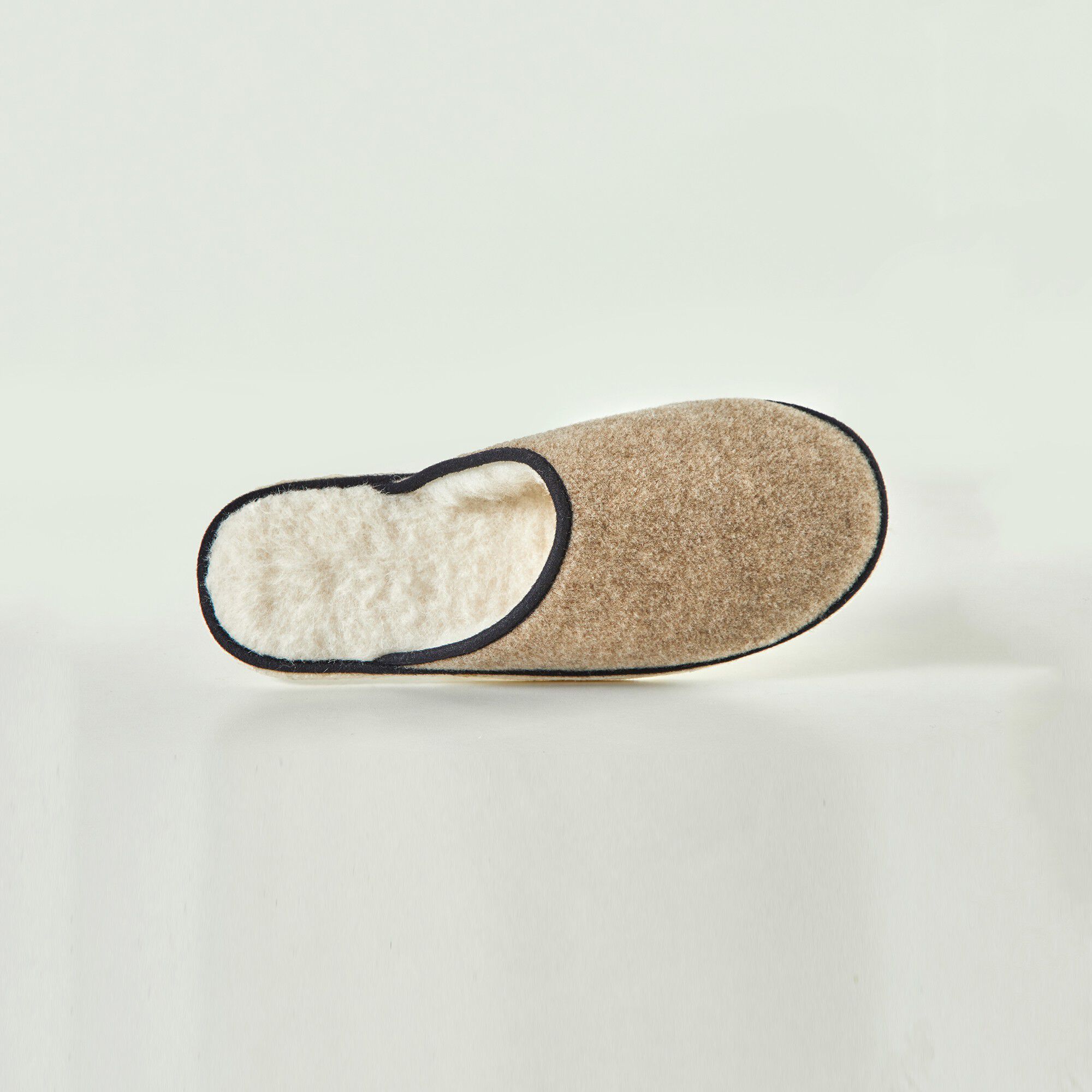 Chaussons mules, collection 