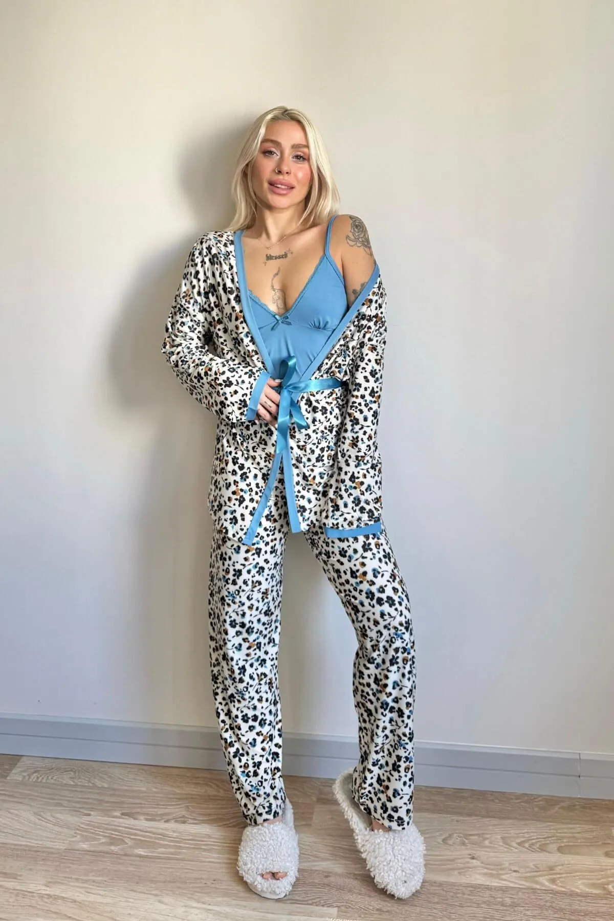 Pijamaevi  Pyjama set - Blau - Print