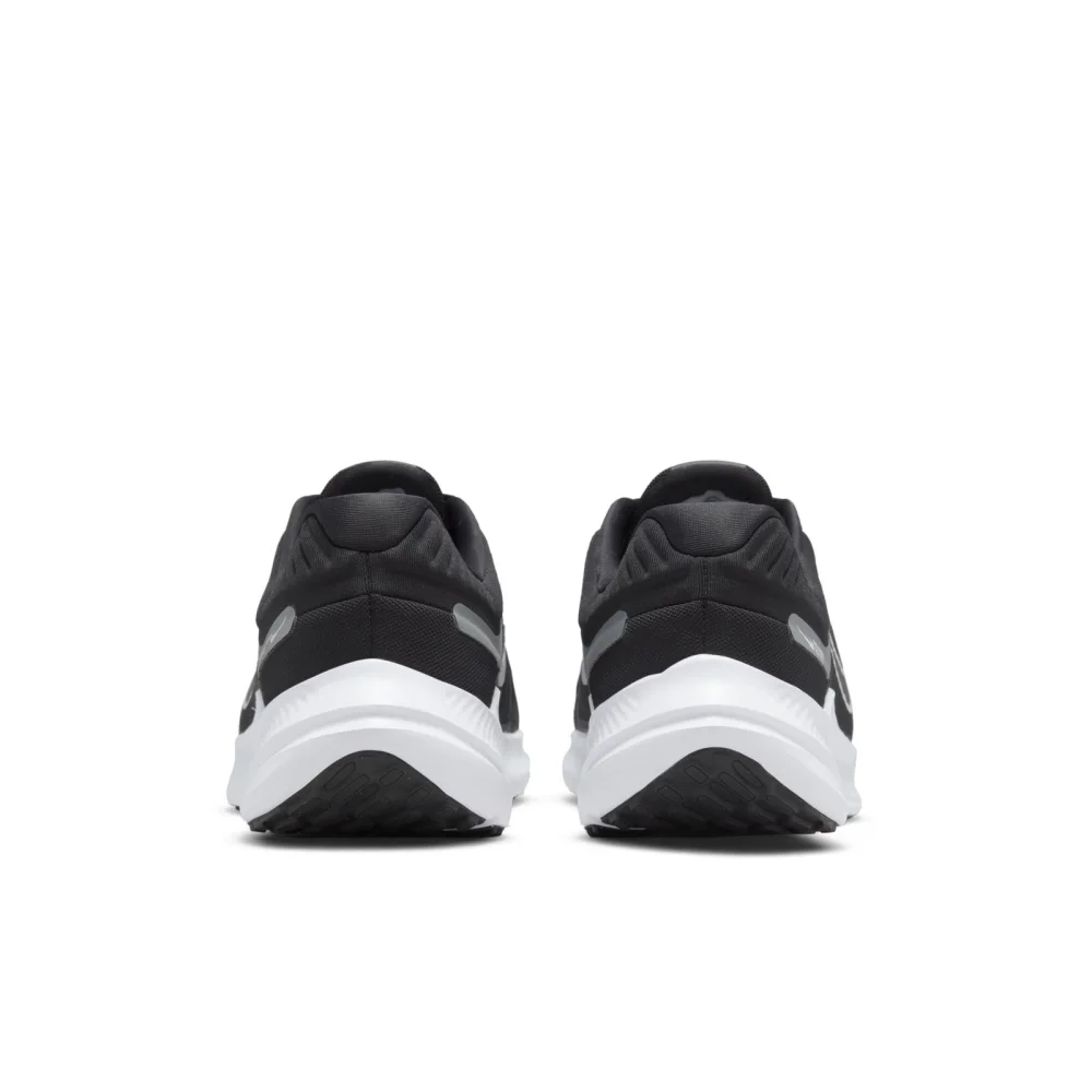 Nike Quest 5 DD0204-001 / schwarz