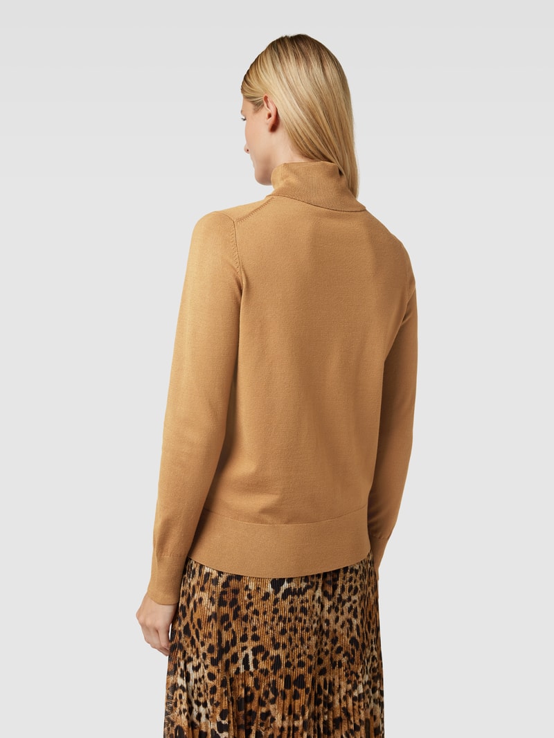 Rollkragenpullover aus Viskose-Mix mit gerippten Abschlüssen in camel