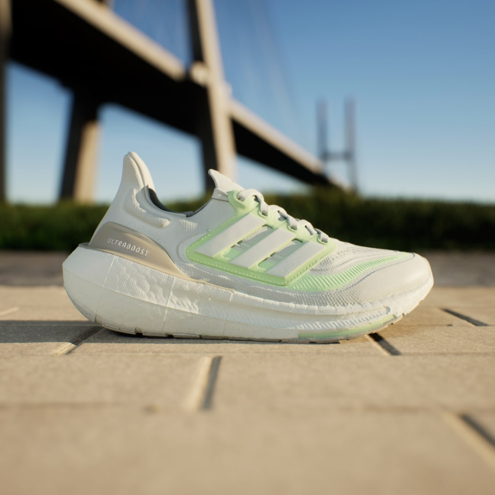 adidas Ultraboost Light IE3338 / weiss