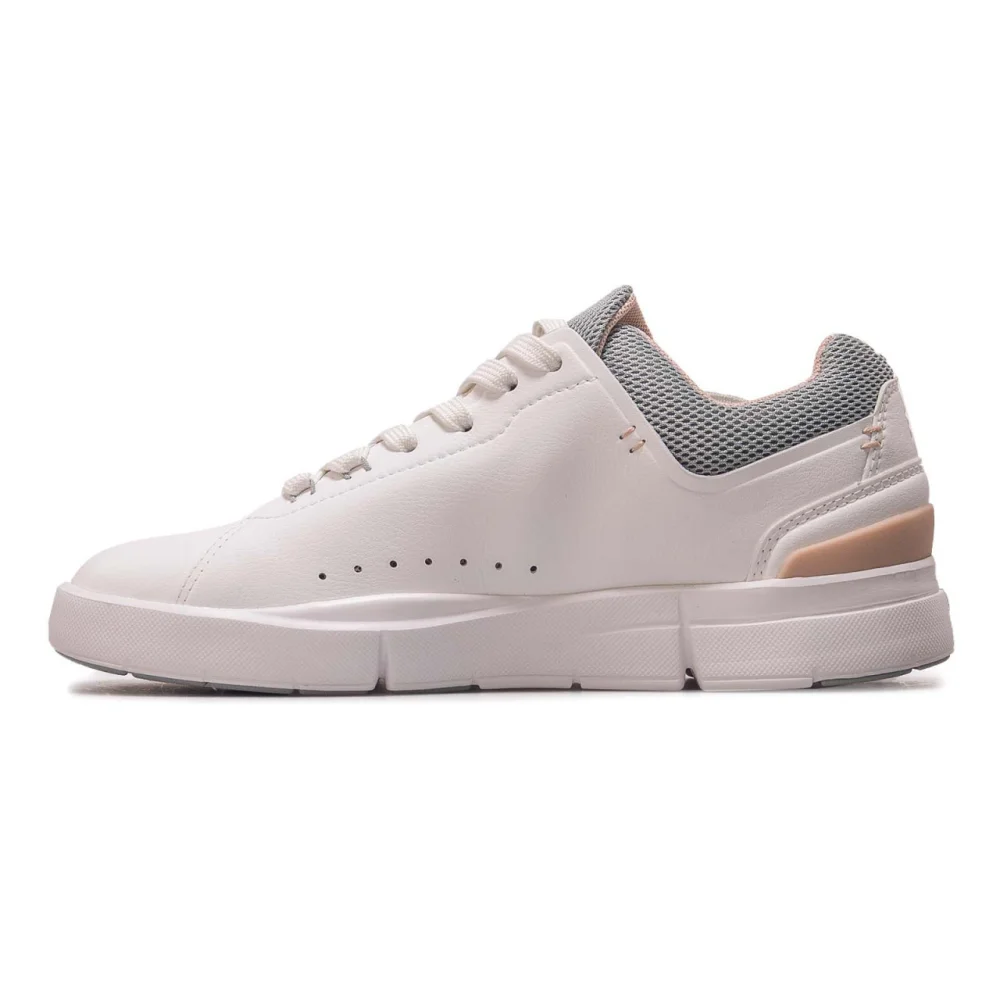 ON The Roger Advantage 48.99454 / weiss