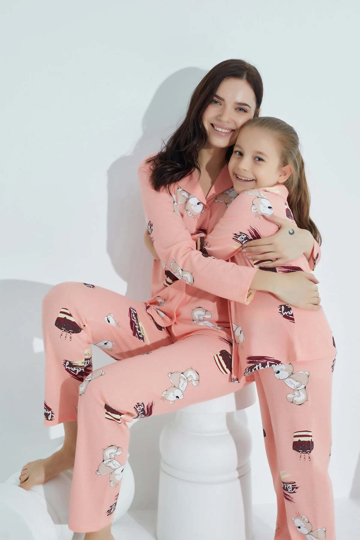 STRAWBERRY  Pyjama-Set aus Baumwolle mit Knöpfen