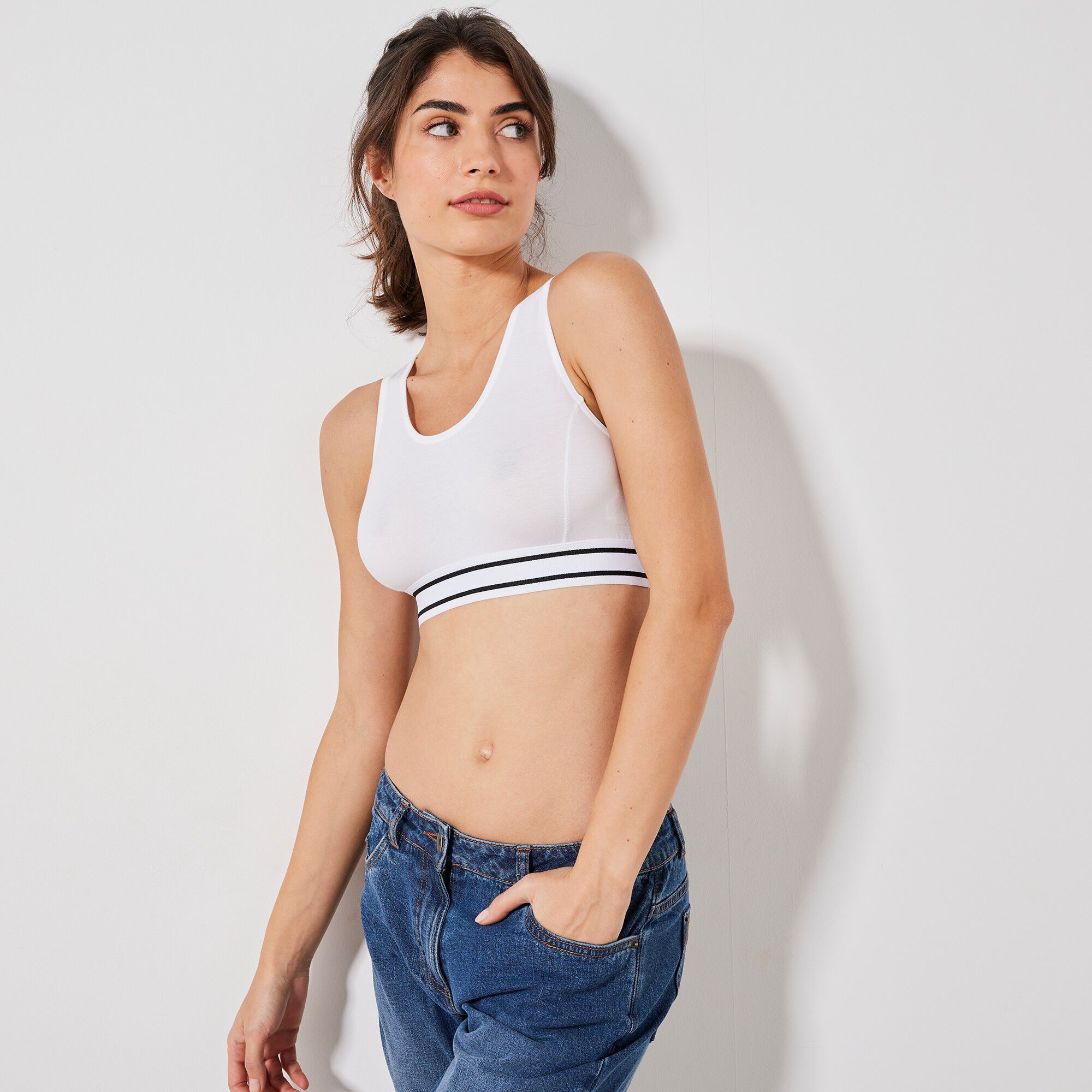 Brassière sport sans armatures