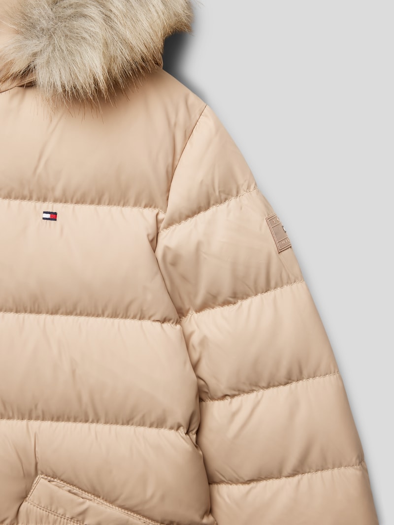 Steppjacke mit Label-Stitching in stein