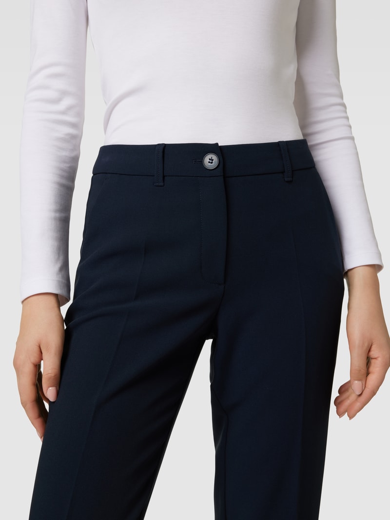 Chino mit Bügelfalten in marineblau