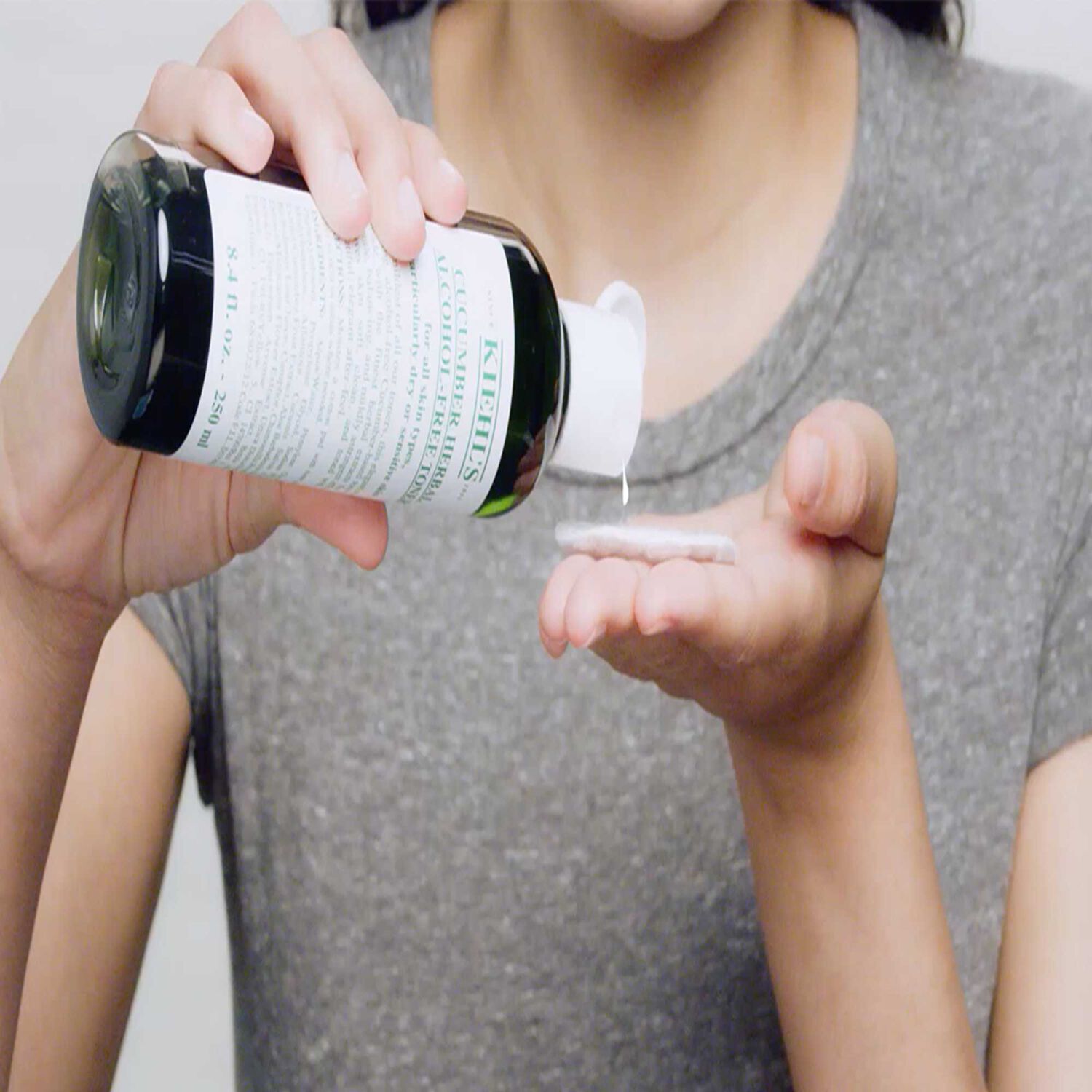 kiehl's Cucumber Herbal Tonique au Concombre pour Peaux Sensibles