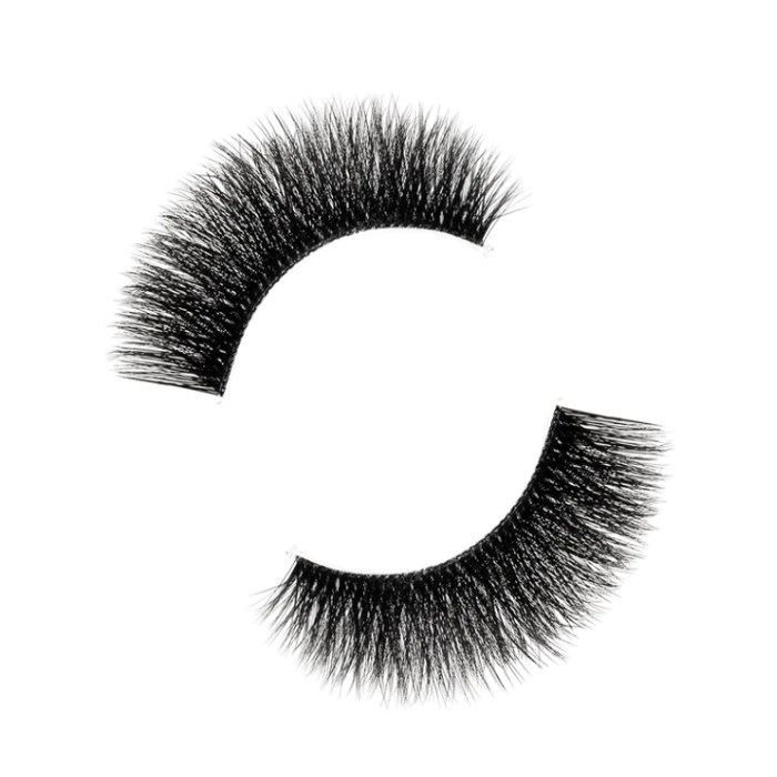 Mrs Feisty Lash