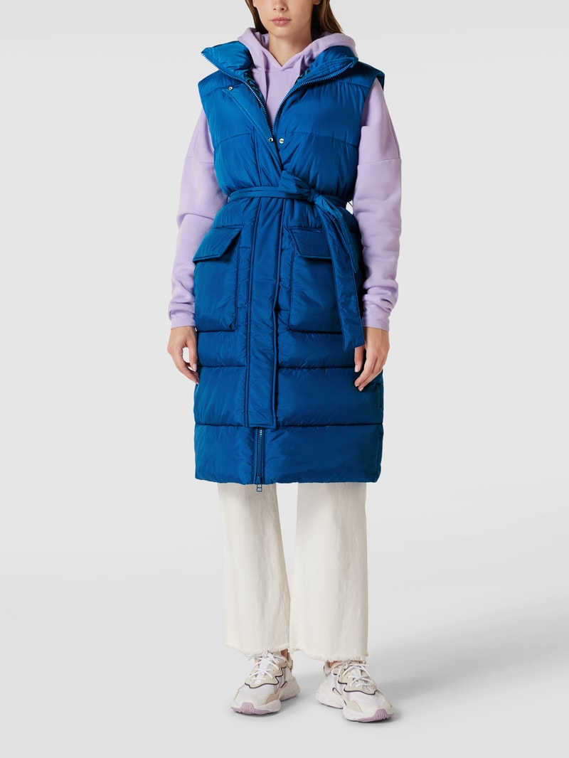 Weste mit Label-Patch in royalblau