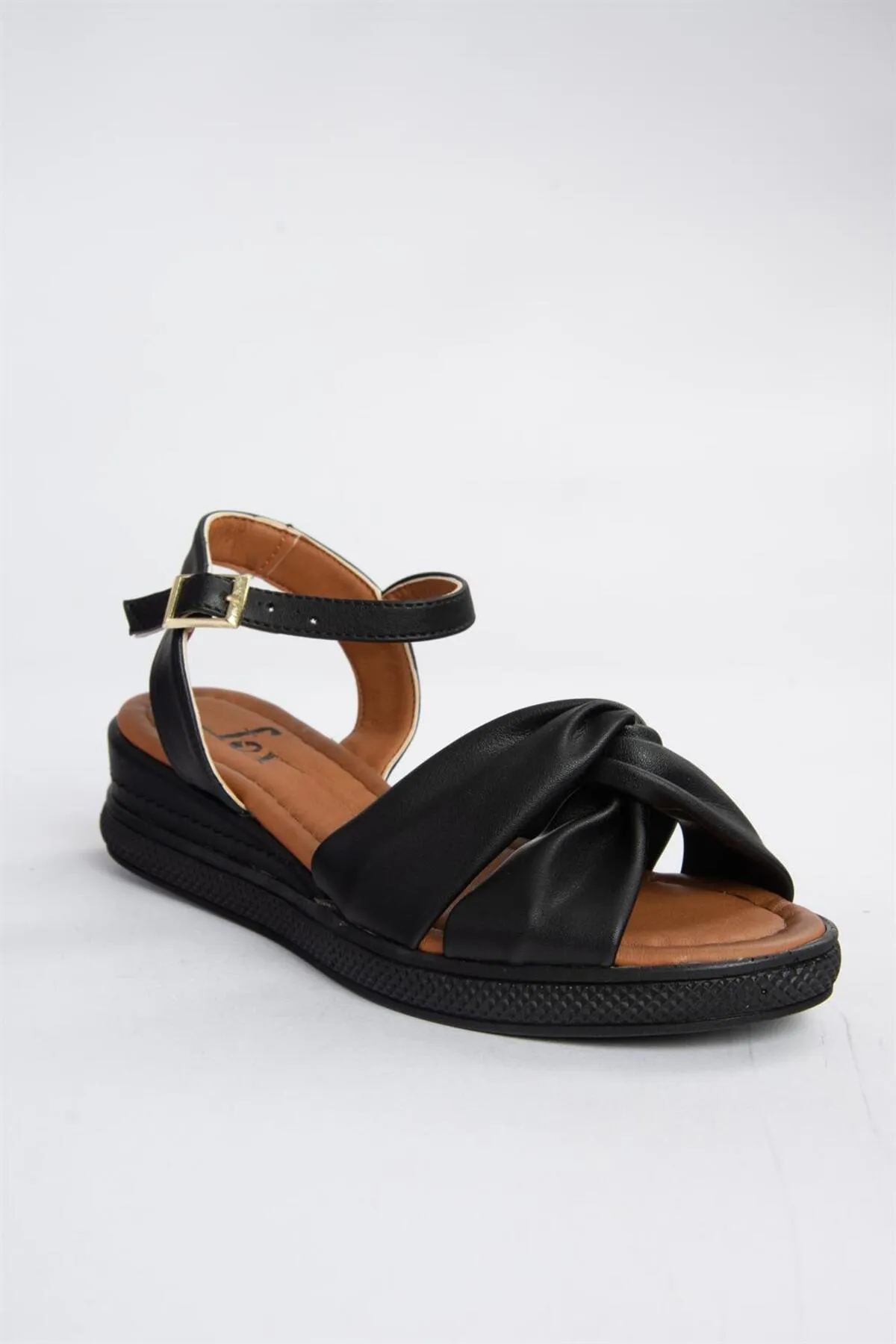 Fox Shoes  Schwarze Damensandalen mit Keilabsatz K674300409