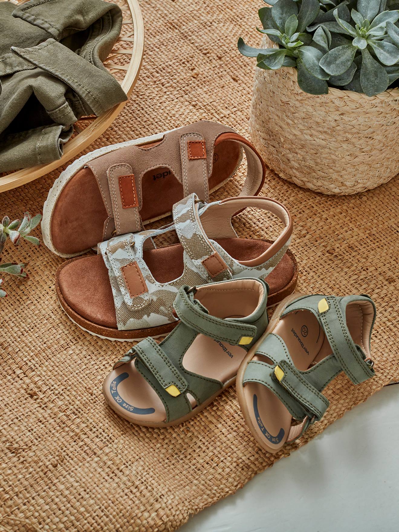 Sandales anatomiques cuir garçon taupe