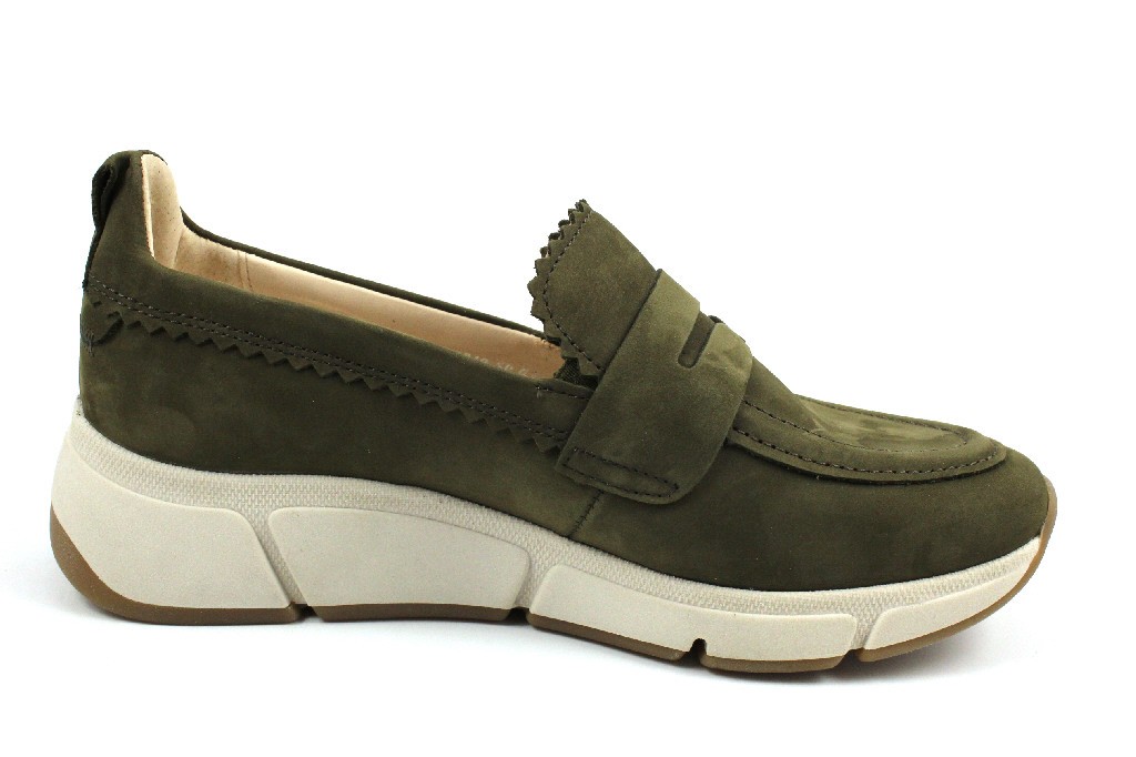 GABOR Sportliche Slipper grün