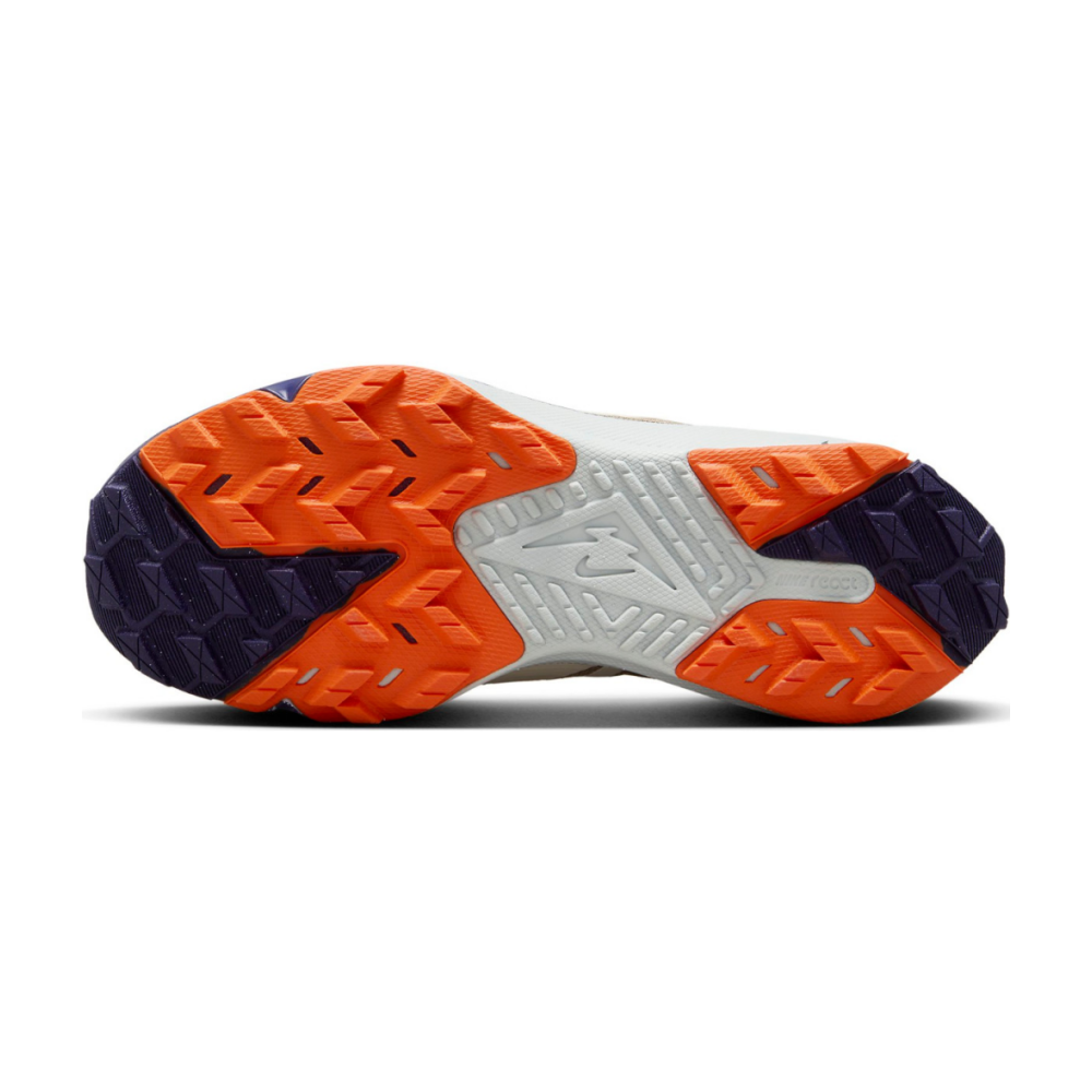 Nike Kiger 9 DR2694-200 / bunt