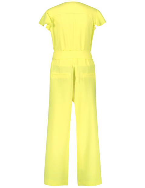 Fließender Jumpsuit mit Bindegürtel