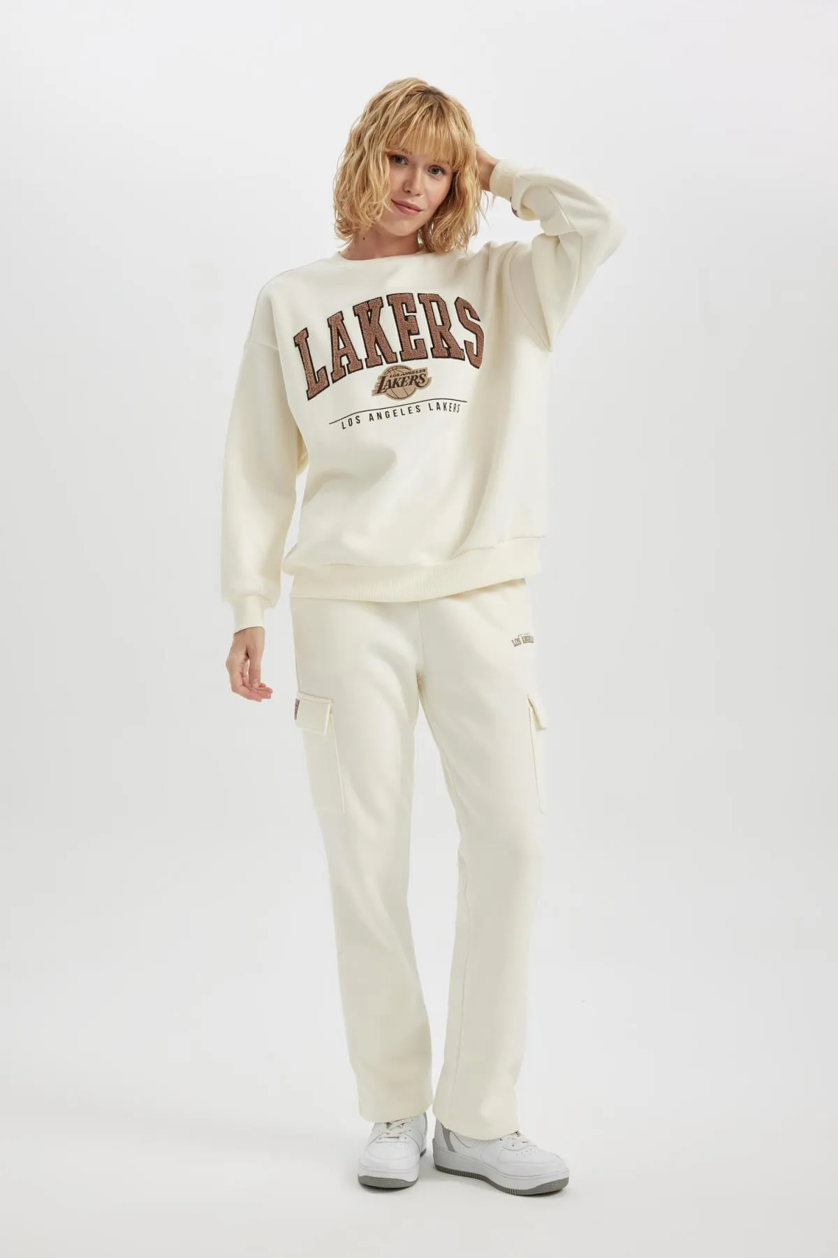 DeFacto  DeFactoFit Standard-Passform, lange Jogginghose mit weitem Bein und Taschen