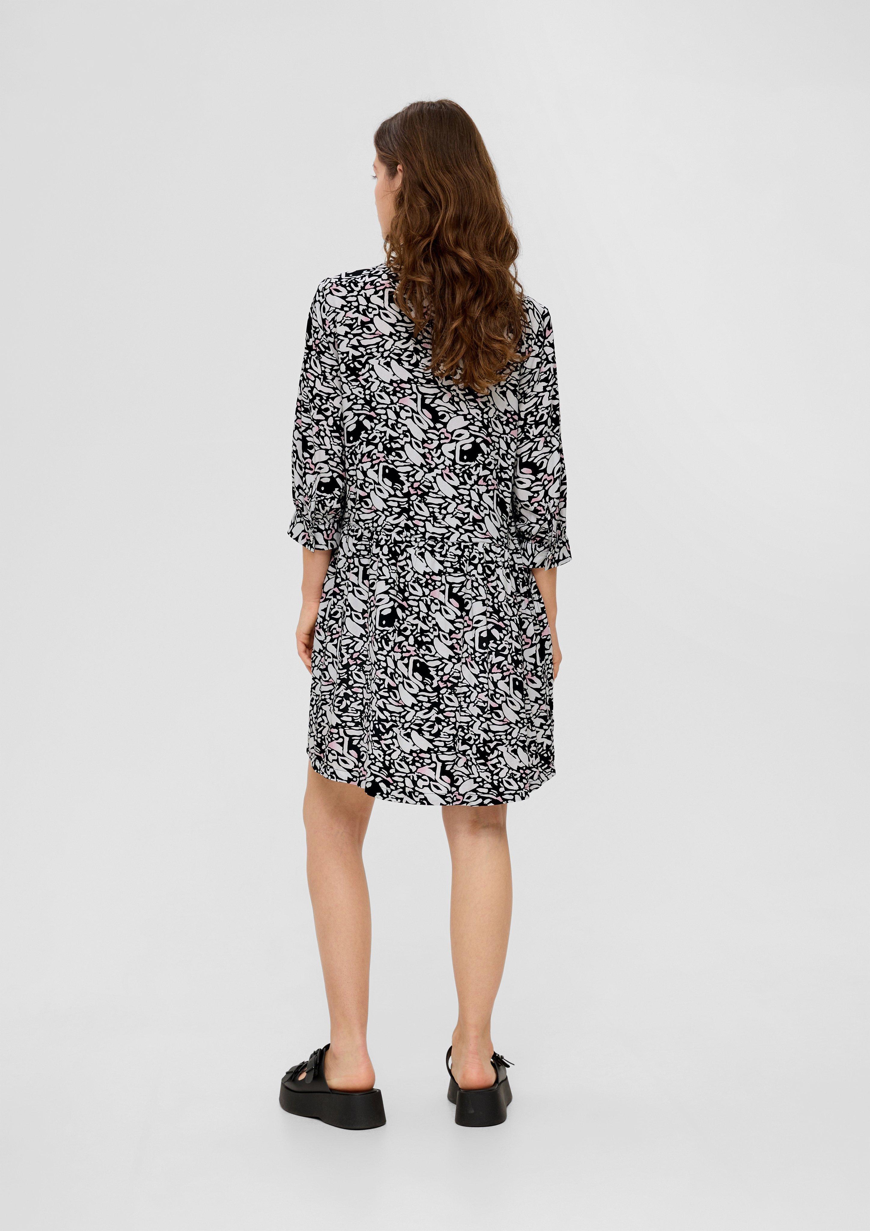 Viskosekleid mit All-over-Print  2137370-99A0