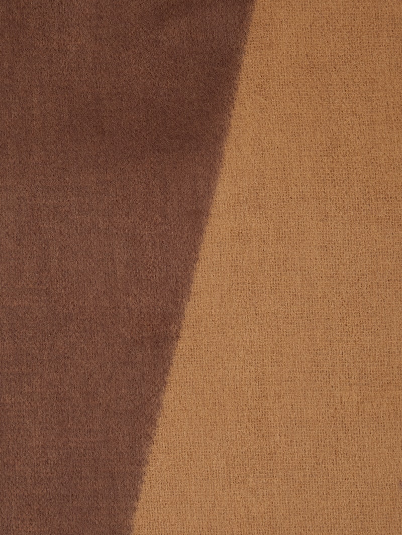 Schal mit Fransen in camel