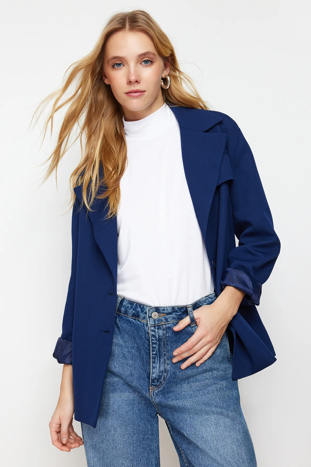 Trendyol Modest  Weiße ärmellose Unterwäsche-Tunika aus Strick mit Stehkragen TCTSS21TN0249