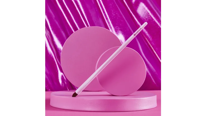 essence pencil brush