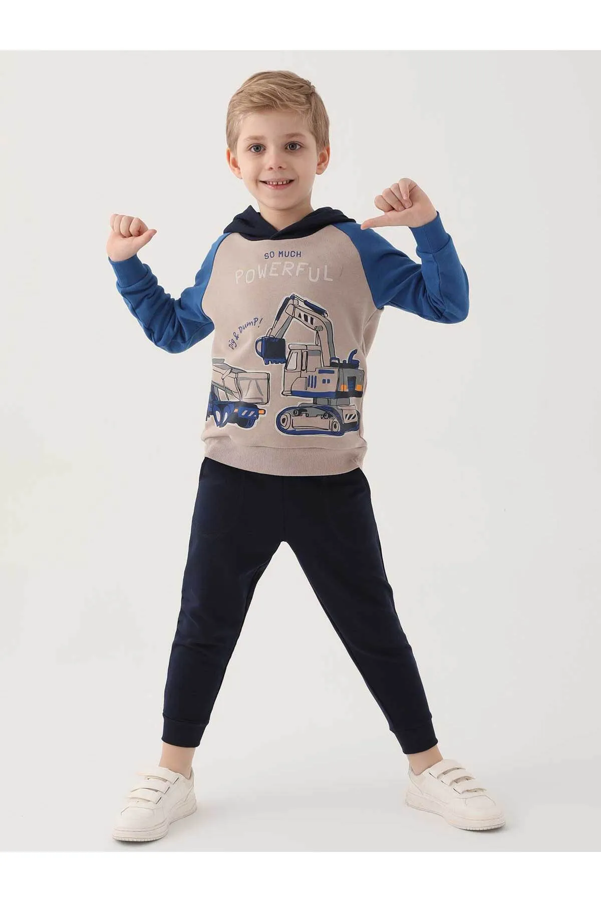 ROLY POLY  Trainingsanzug-Set für Jungen im Alter von 2–7 Jahren – Sandfarbe