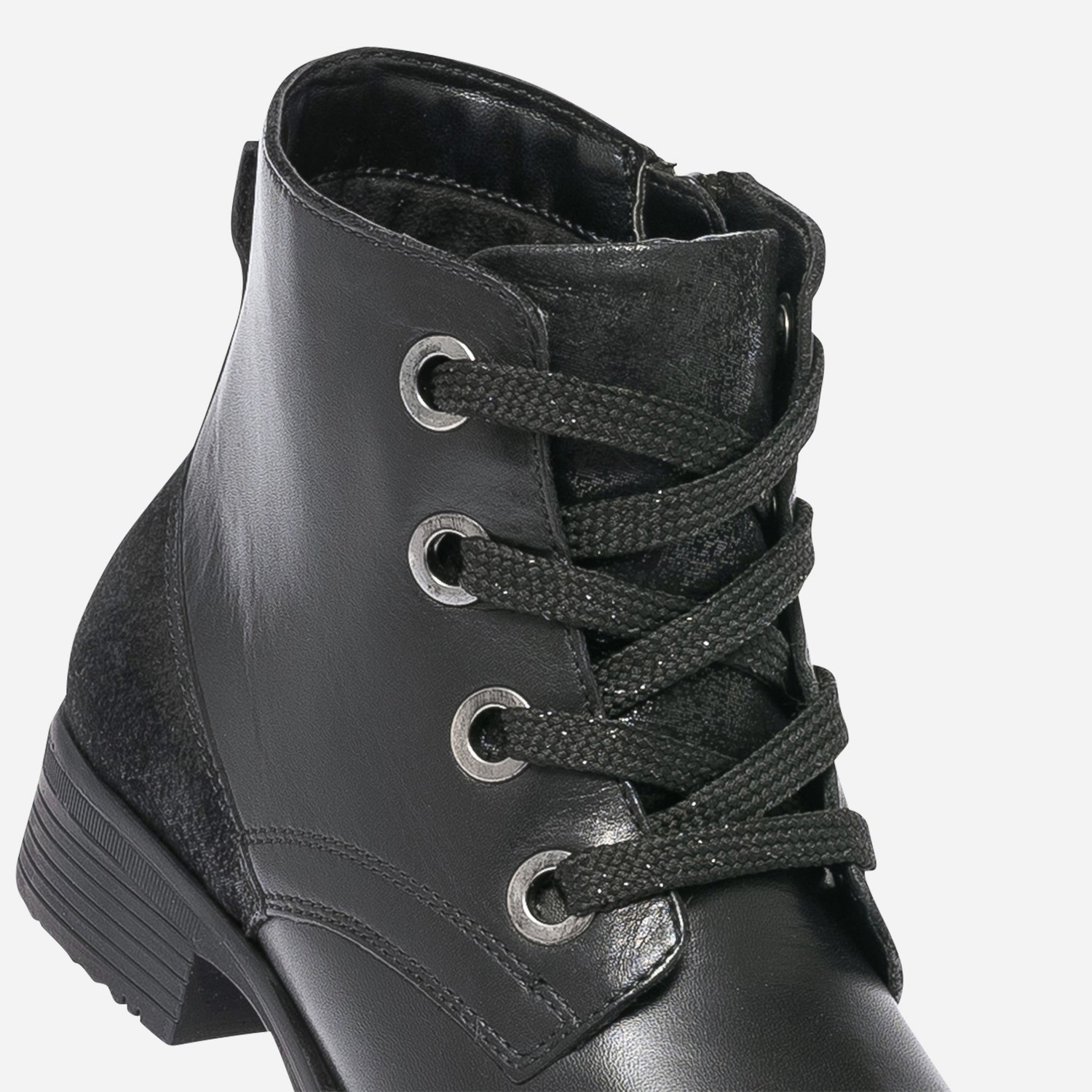 Bottine noire éco-conçue en cuir