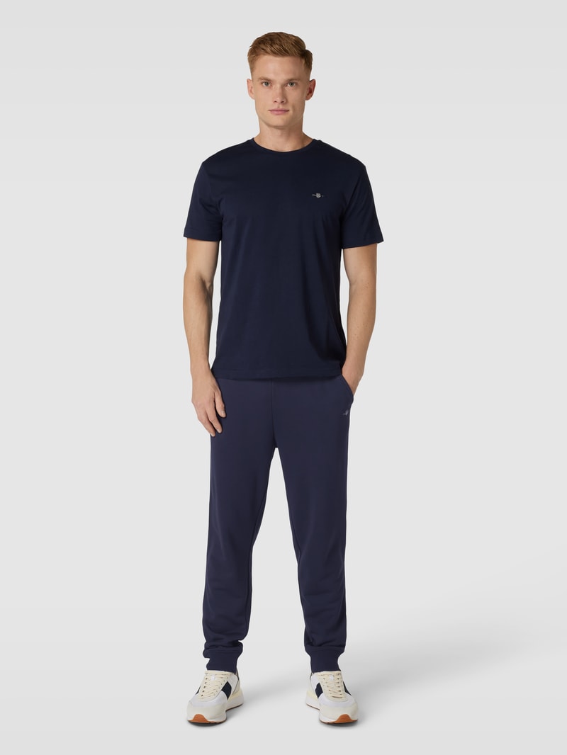 Sweatpants mit Label-Stitching Modell 'SHIELD' in marineblau