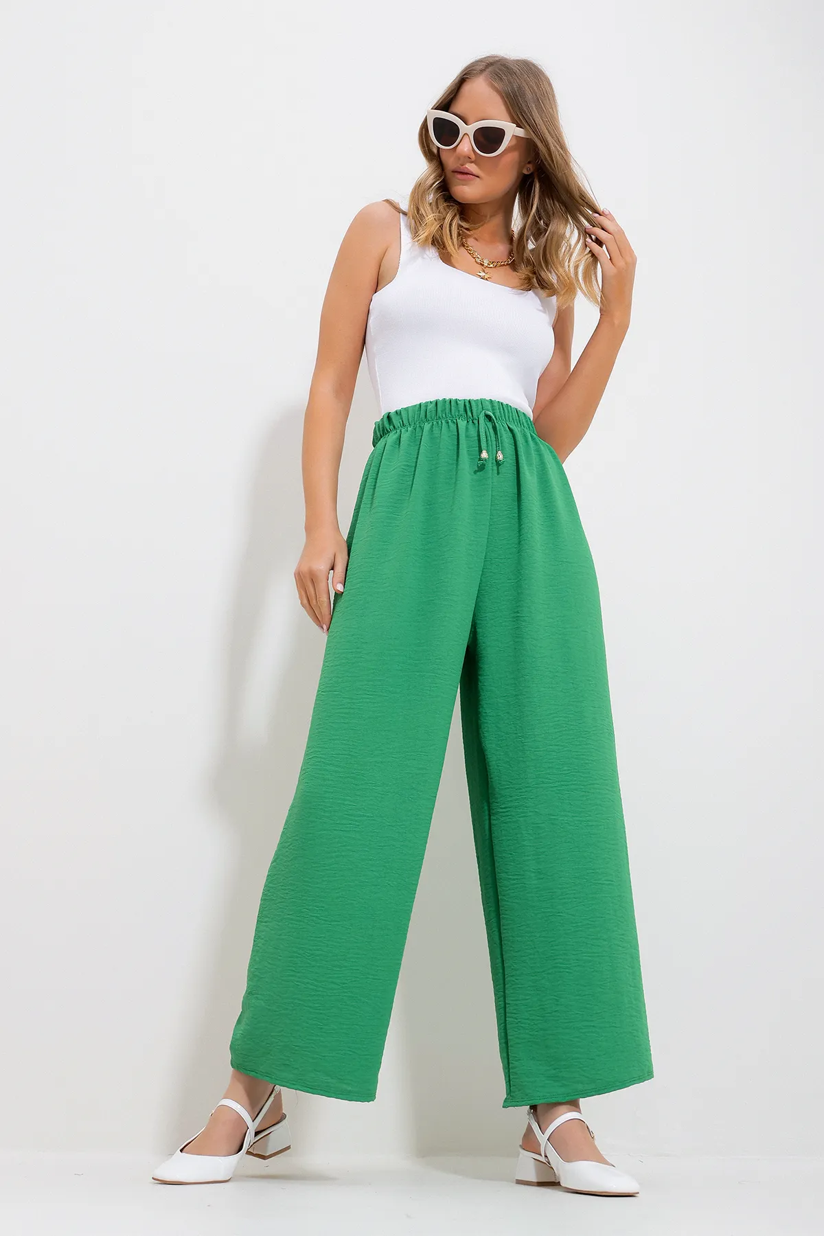Trend Alaçatı Stili  Damen-Hose Alc-X6625 in leuchtendem Grün mit elastischem Bund und bequemer, genauer Aerobin-Hose