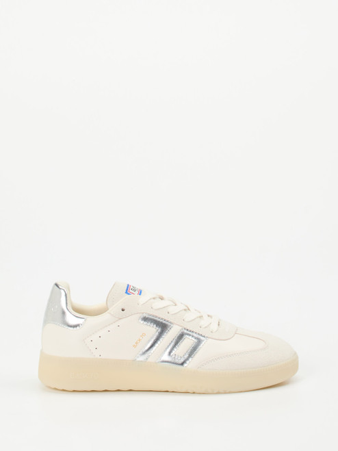 Sneaker-16637940073 Back 70