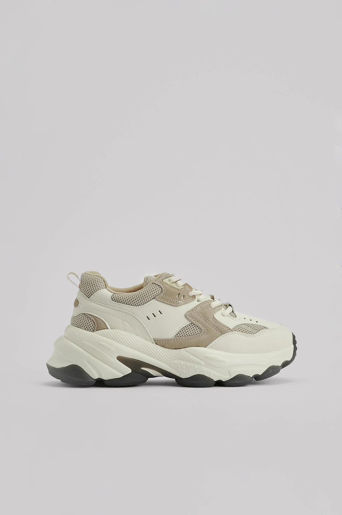Sportschuhe mit Bubble-Sohle