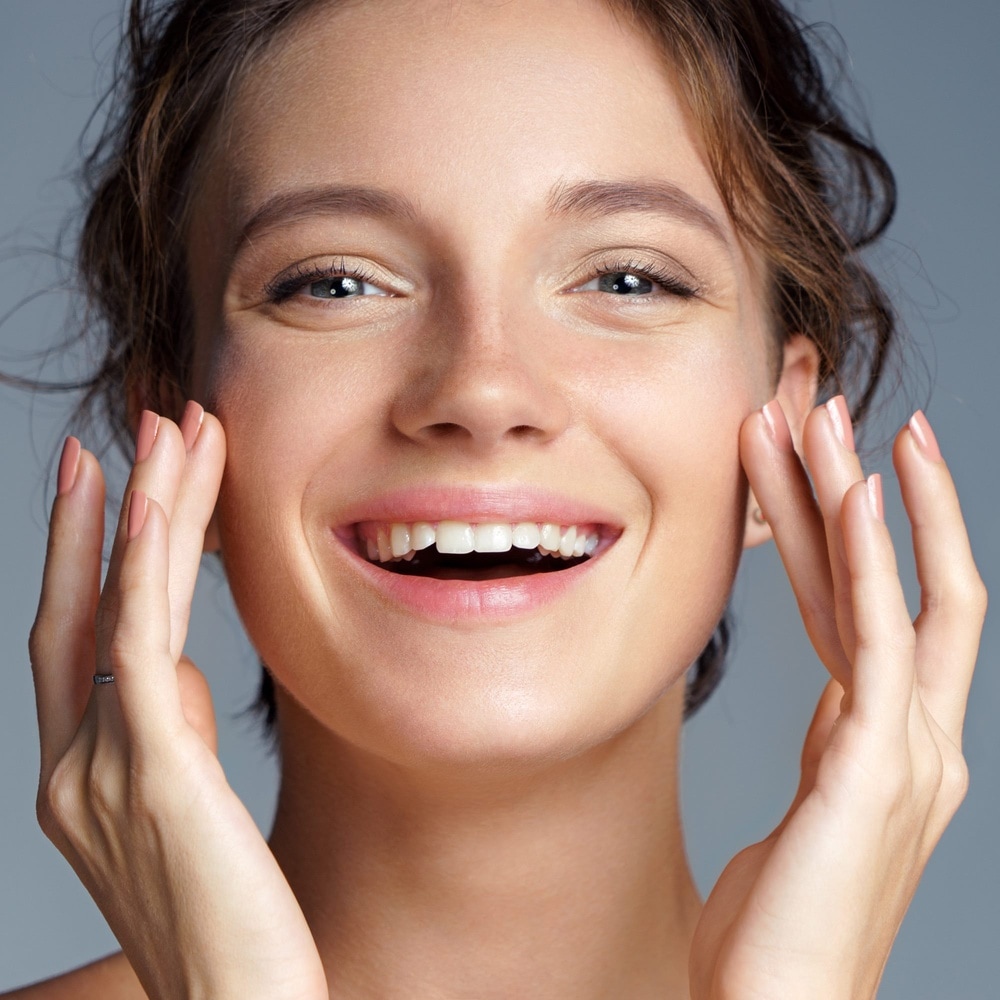 shi/dto Time Restoring Accelerated Skin-LiftingDay Moisturizer. Soin Fermeté Jour Crème de Jour