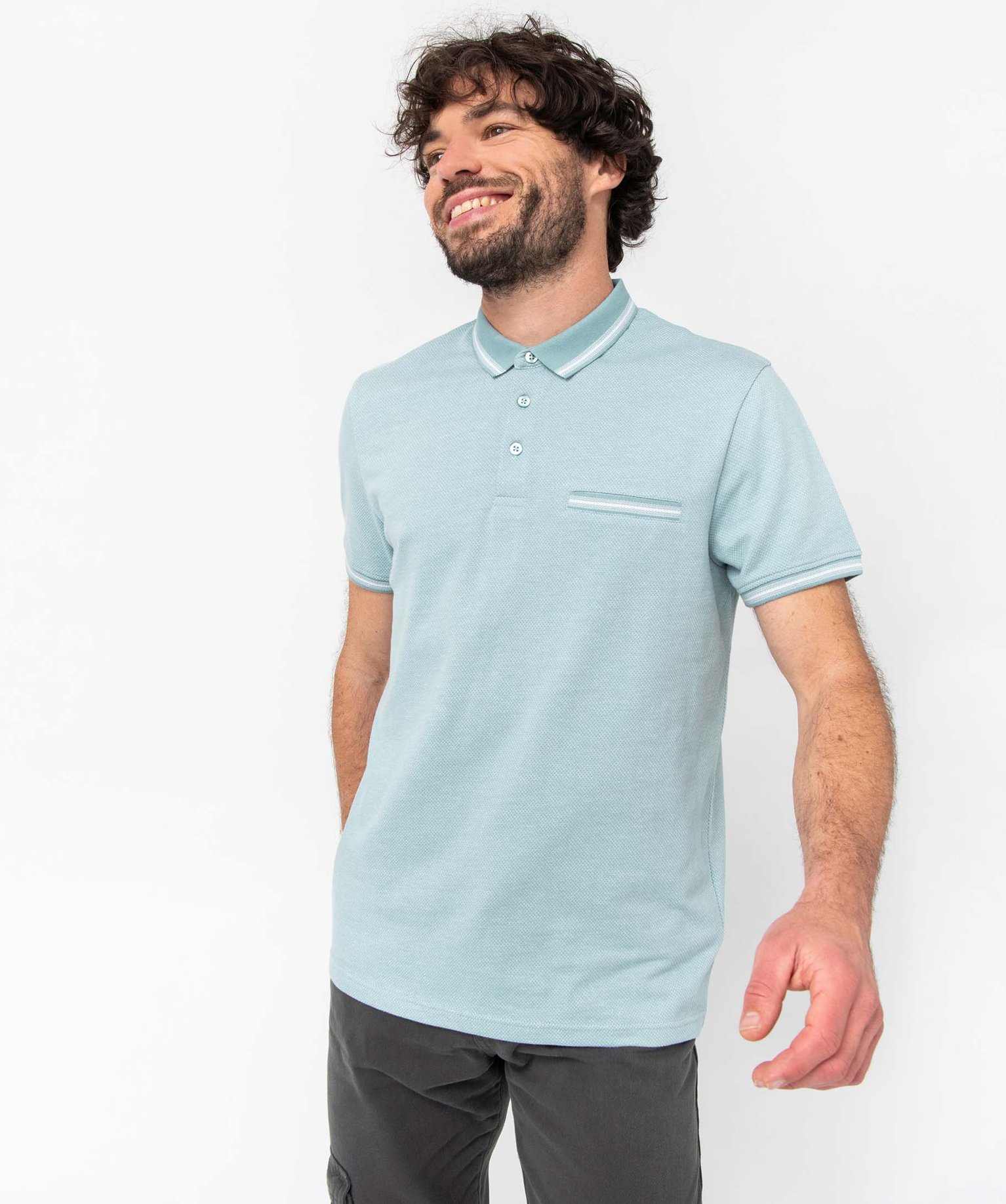 Polo homme à manches courtes et petit motif bleu | GEMO