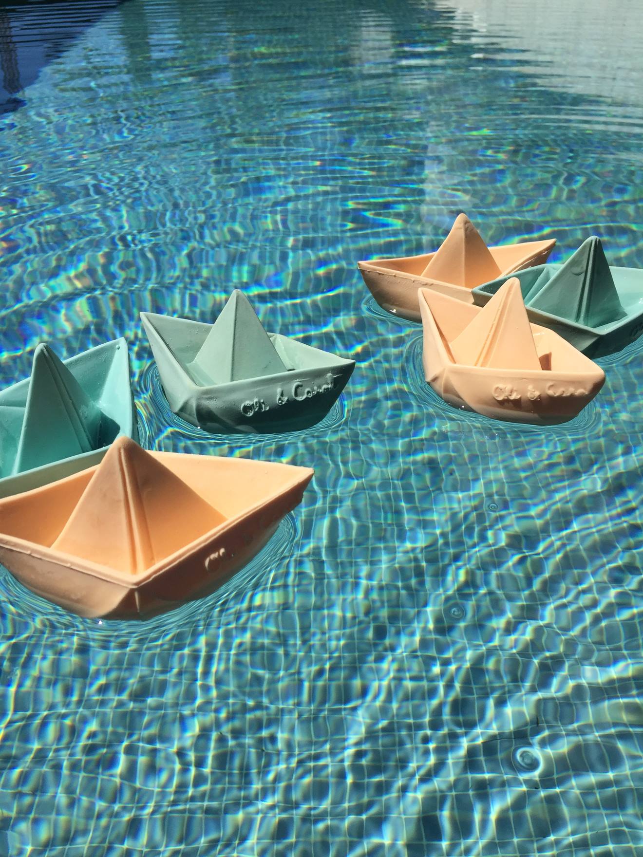 Oli & Carol Badespielzeug/Zahnungshilfe ORIGAMI-BOOT OLI & CAROL - gelb