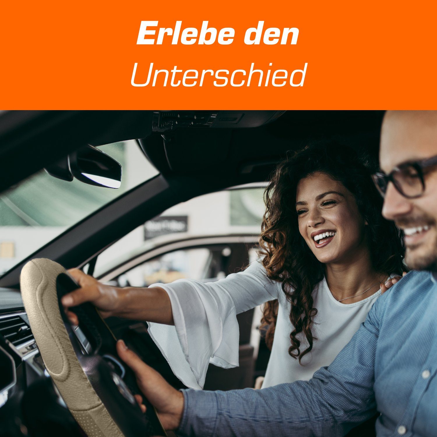 Upgrade4cars Lenkradbezug Kunstleder, Ø 37,00 - 39,00 cm, Stilvolles Design mit Perforierten Details für mehr Grip