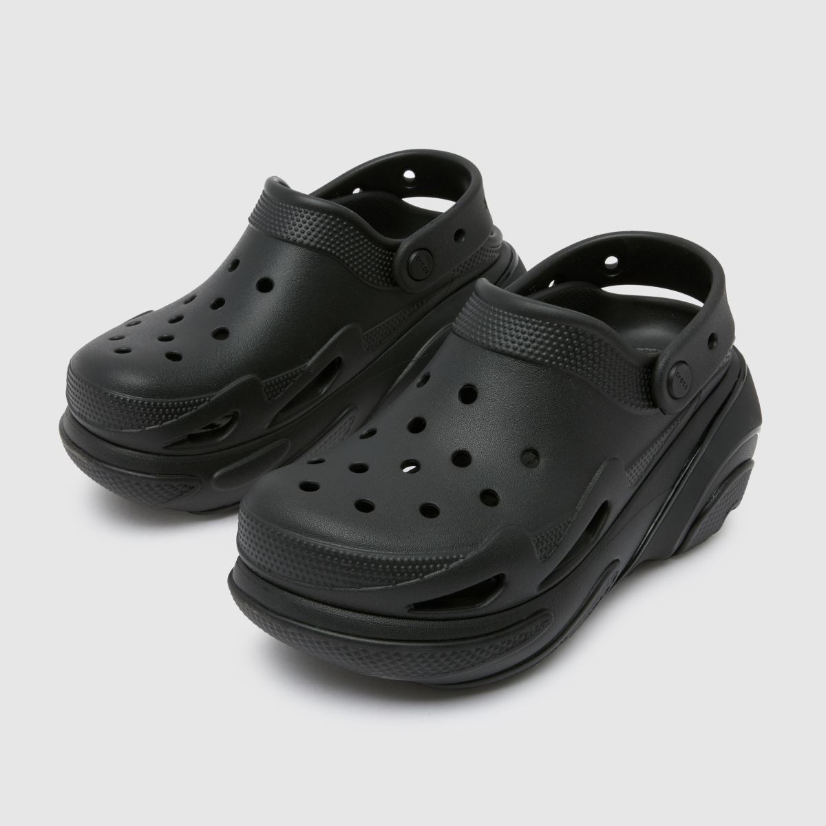 Crocs Bubble Crush klumpa szandál fekete színben
