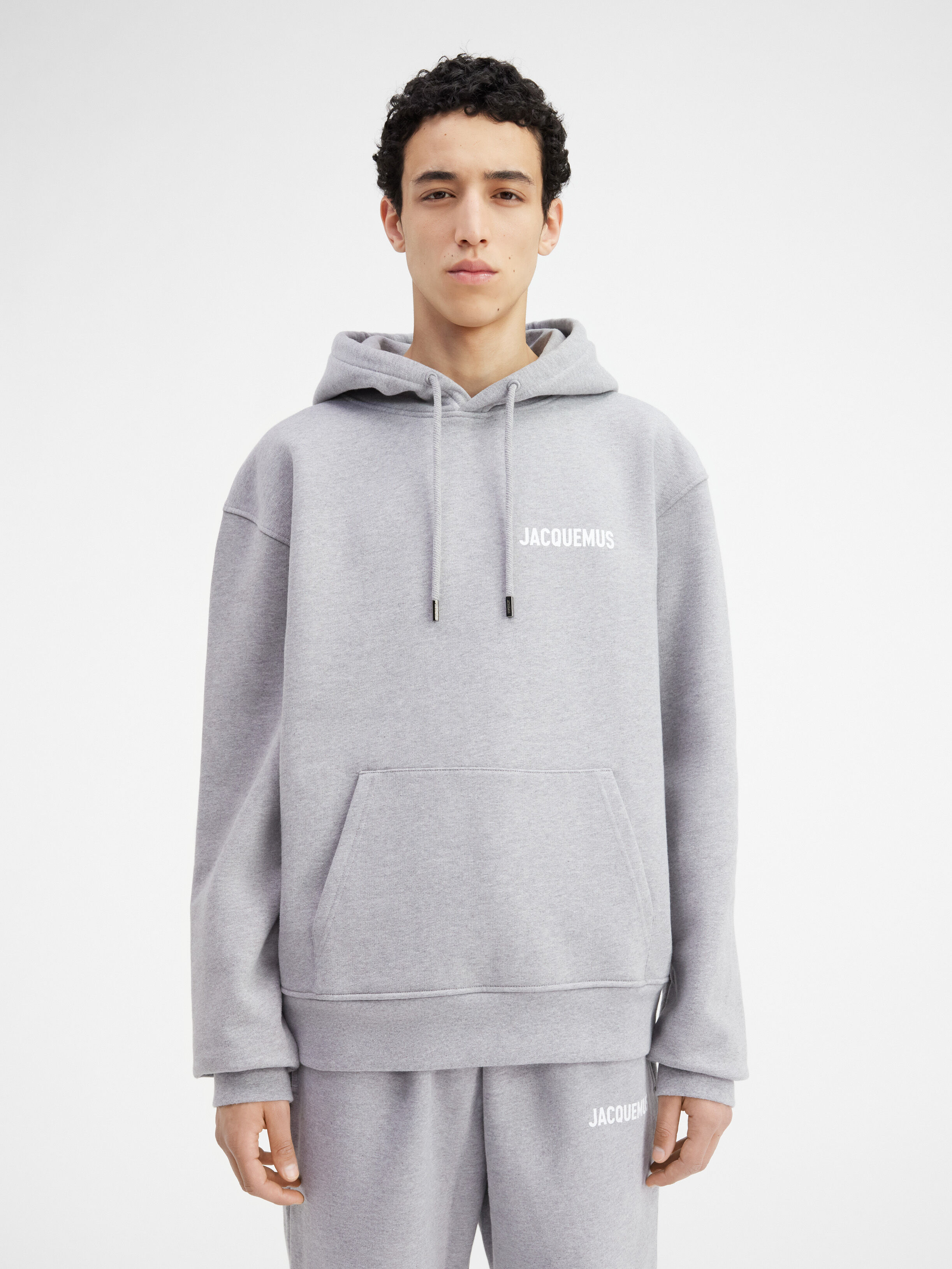 Le sweatshirt Jacquemus