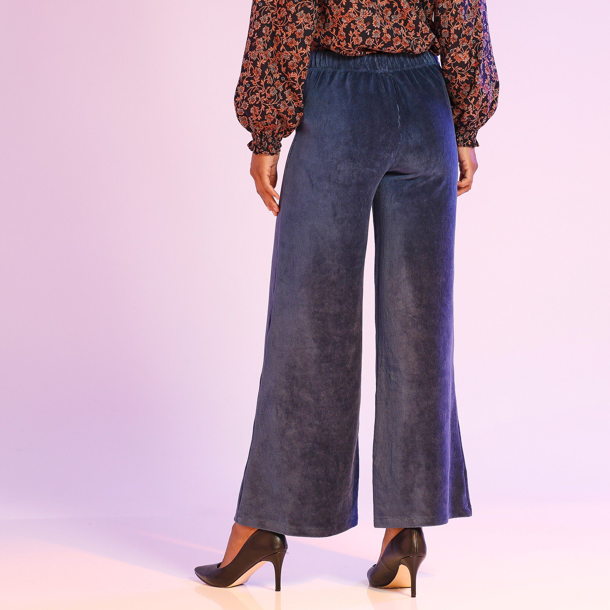 Pantalon large en velours hyper confort