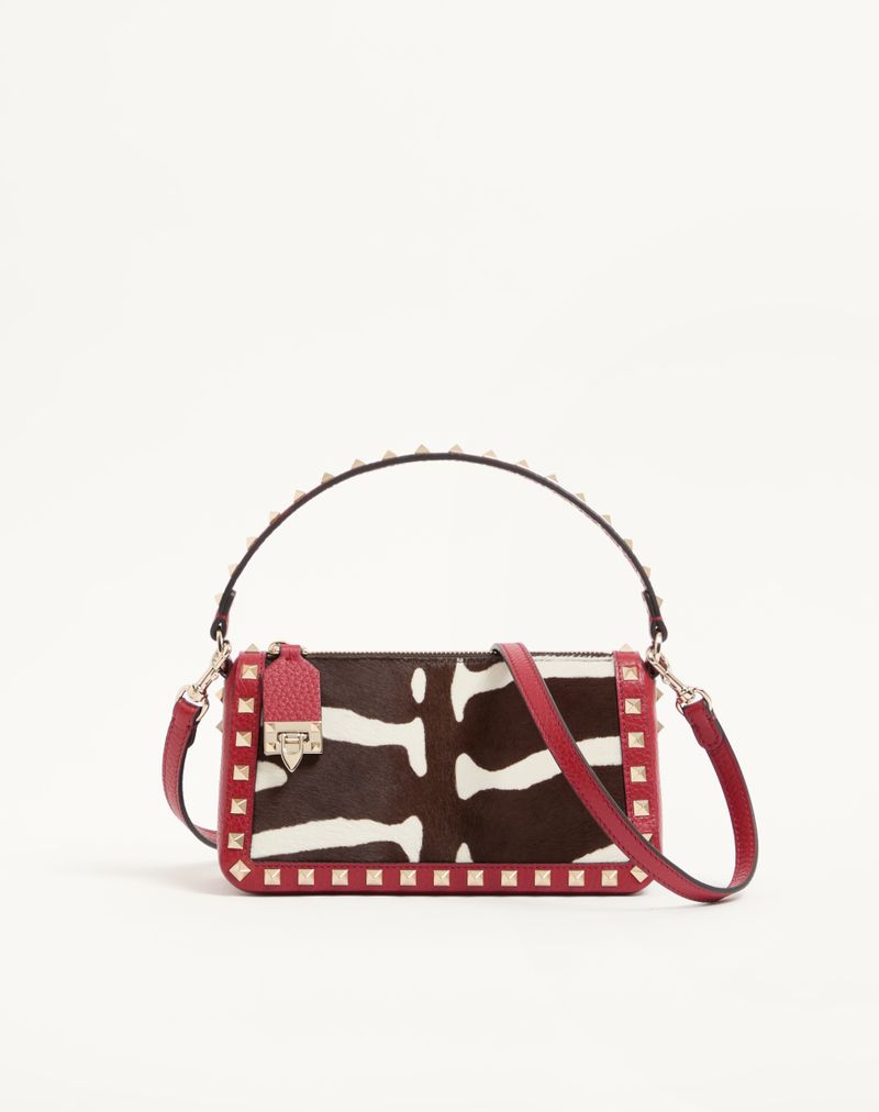 Valentino Garavani Rockstud Lille Crossbody-taske i dyreprint med hesteskindseffekt i kalveskind