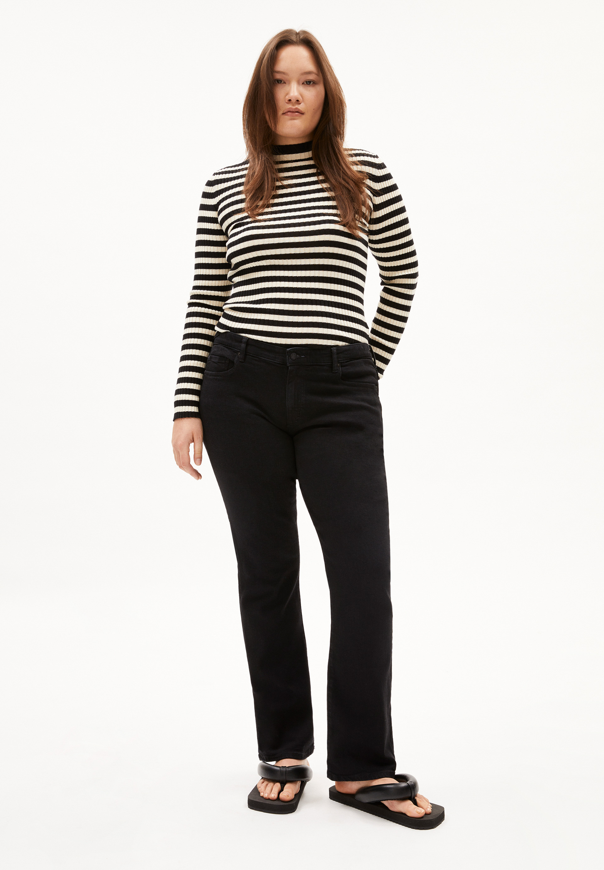 Boot Cut Low Waist aus Bio-Baumwoll Mix