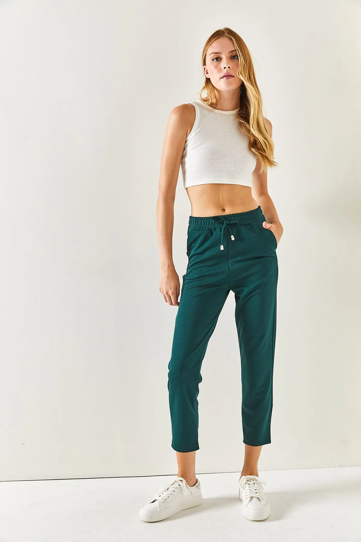 Olalook  Smaragdgrüne Karottenhose mit elastischer Taille und Tasche für Damen PNT-19000203
