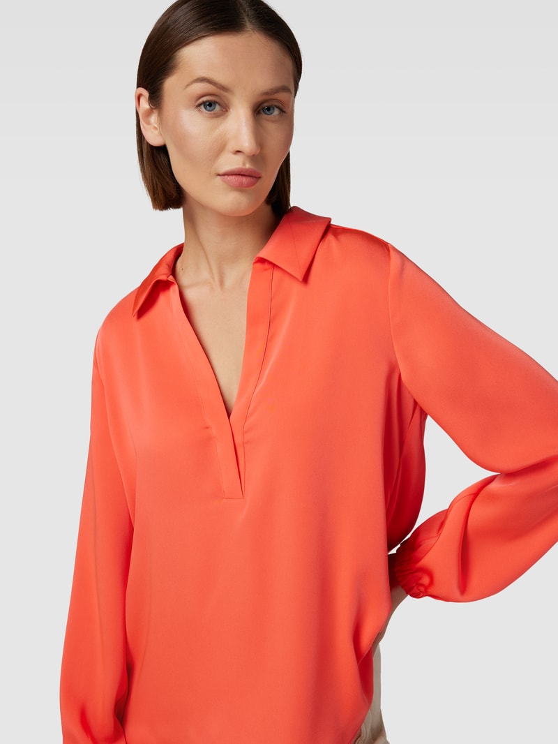 Bluse mit V-Ausschnitt in rot