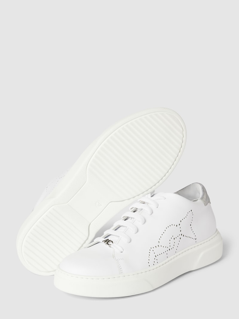 Sneaker mit Label-Detail in weiß
