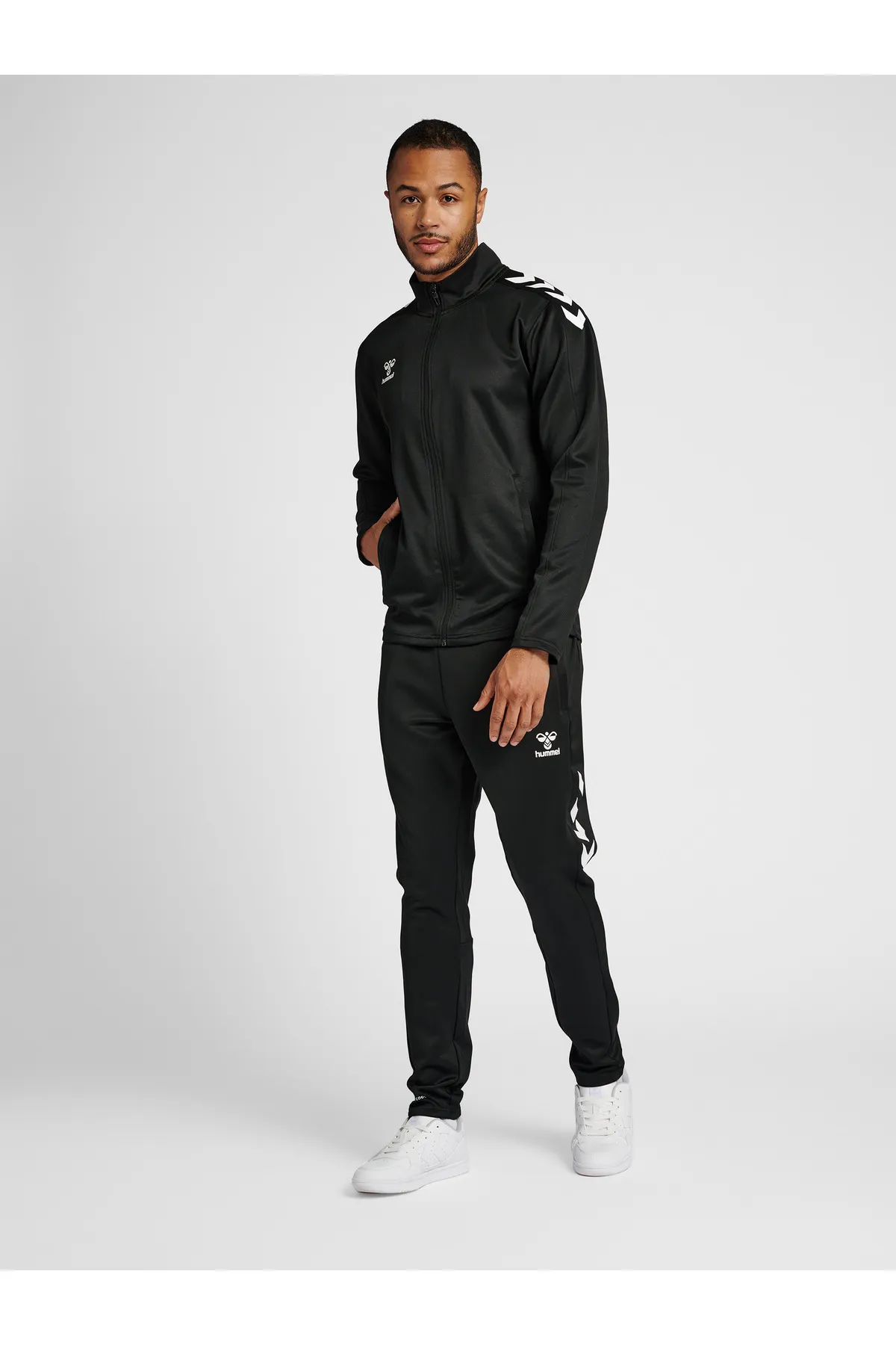 hummel  Sweatshirt - Schwarz - Regular Fit