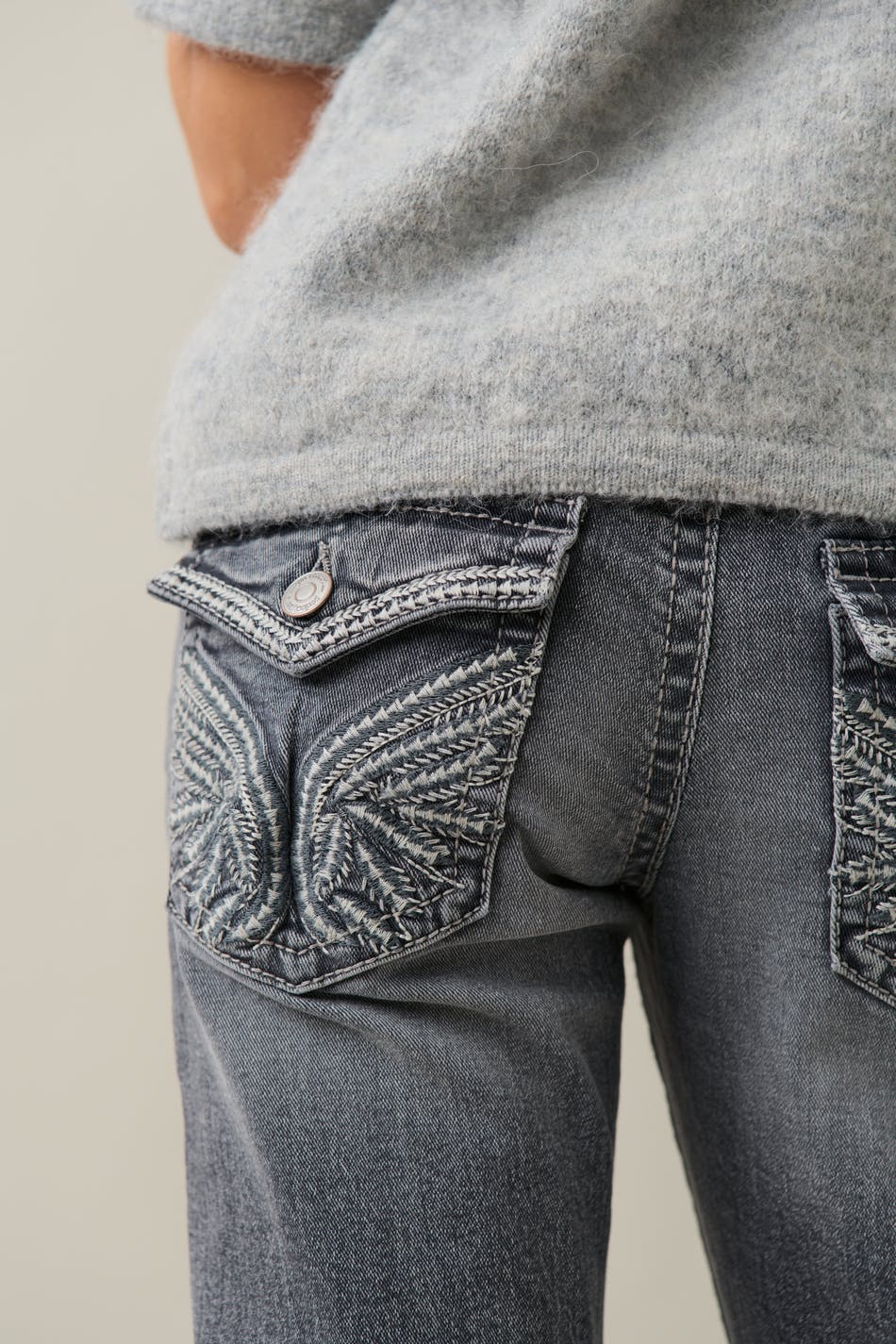 Embroidery flare jeans
