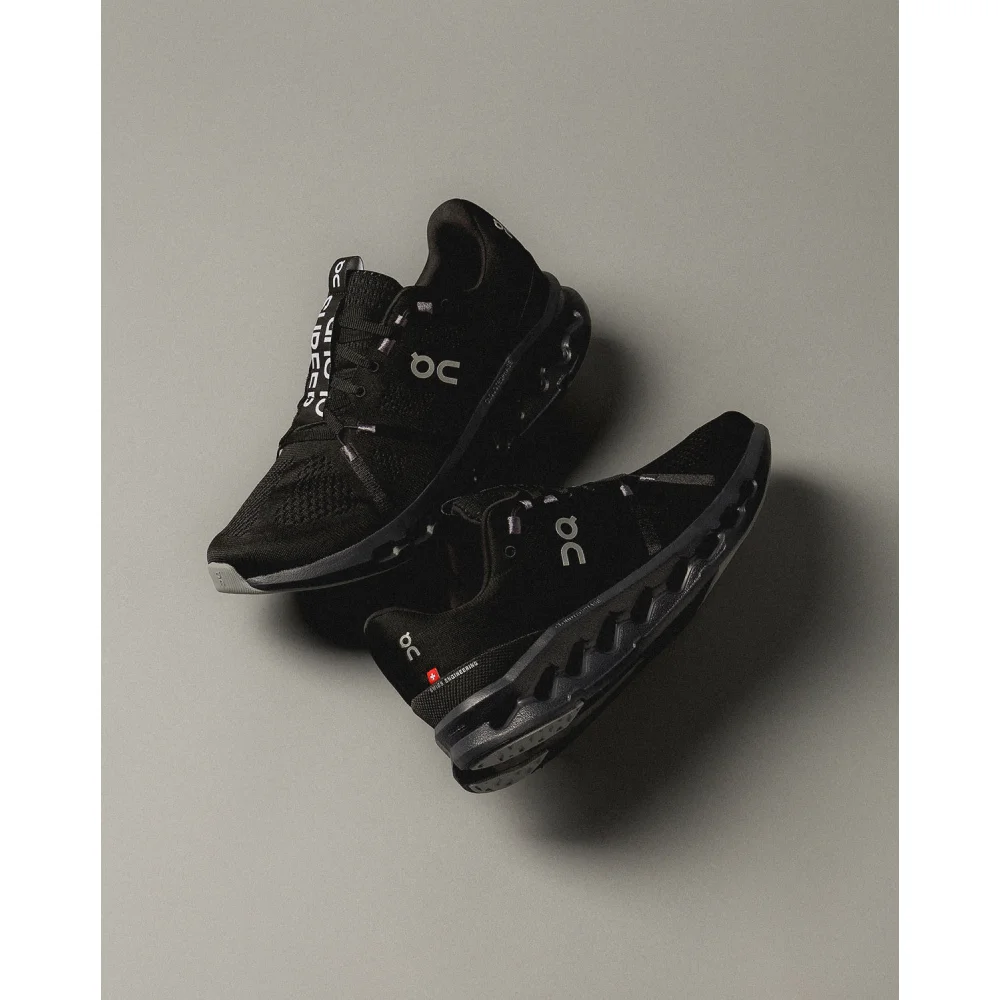 ON Cloudsurfer 3M-D10420485 / schwarz