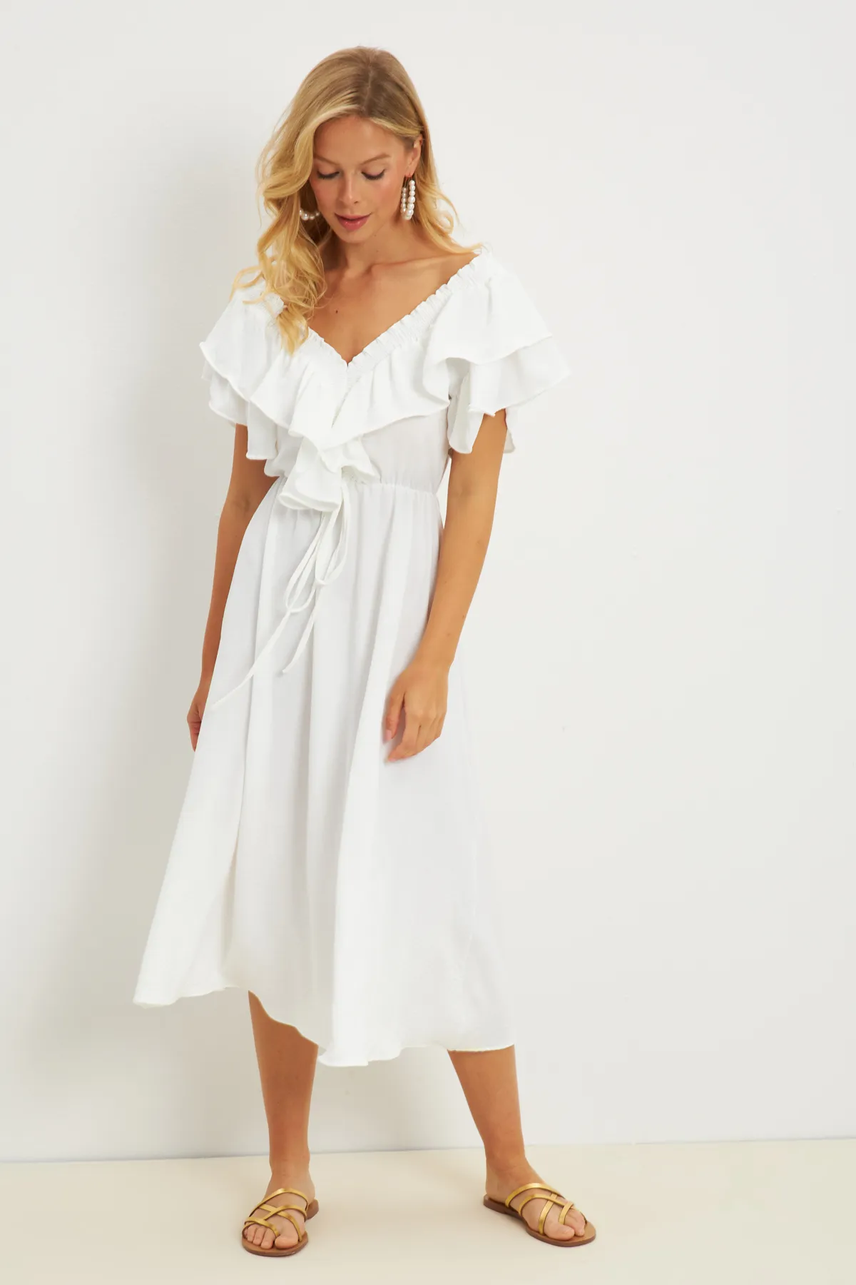 Cool & Sexy  Weißes Damenkleid mit V-Volant vorne und hinten KS113