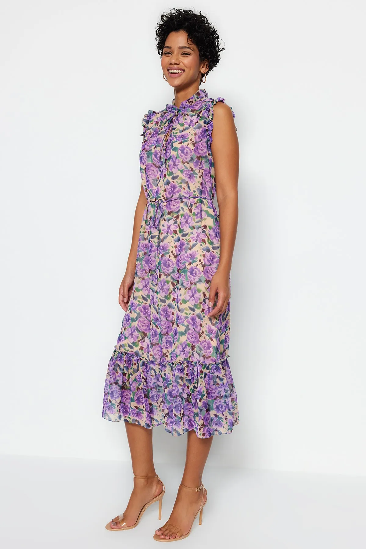 Trendyol Collection  Mehrfarbig gemustertes Midi-Gewebekleid in A-Linie/Glockenform TWOSS23EL01840