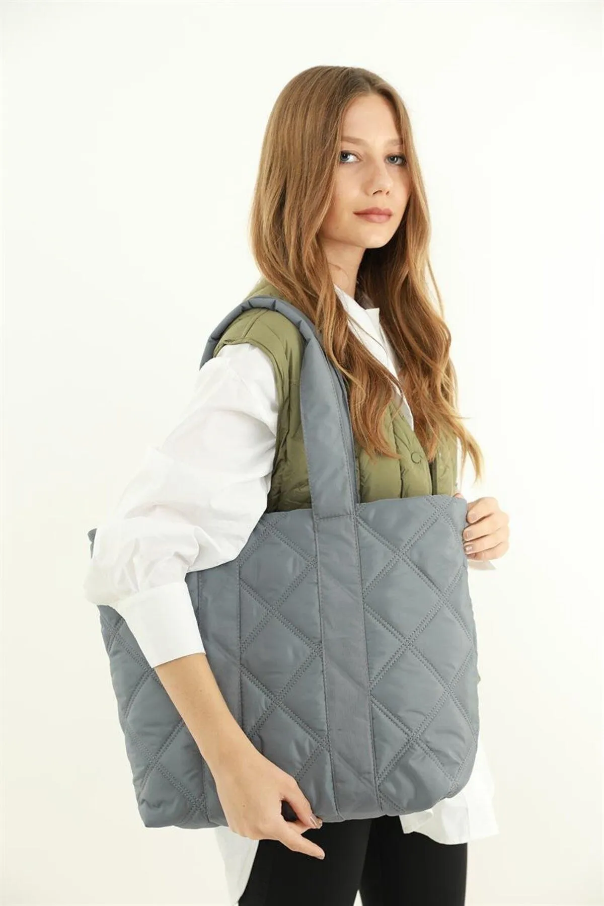 Madamra  Graue Damen-Pufftasche mit Steppmuster