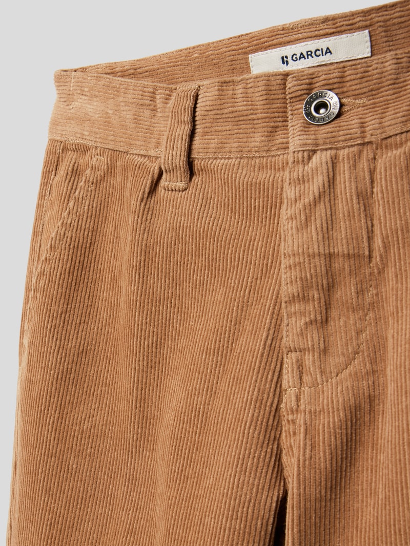 Cordhose mit Label-Detail in beige