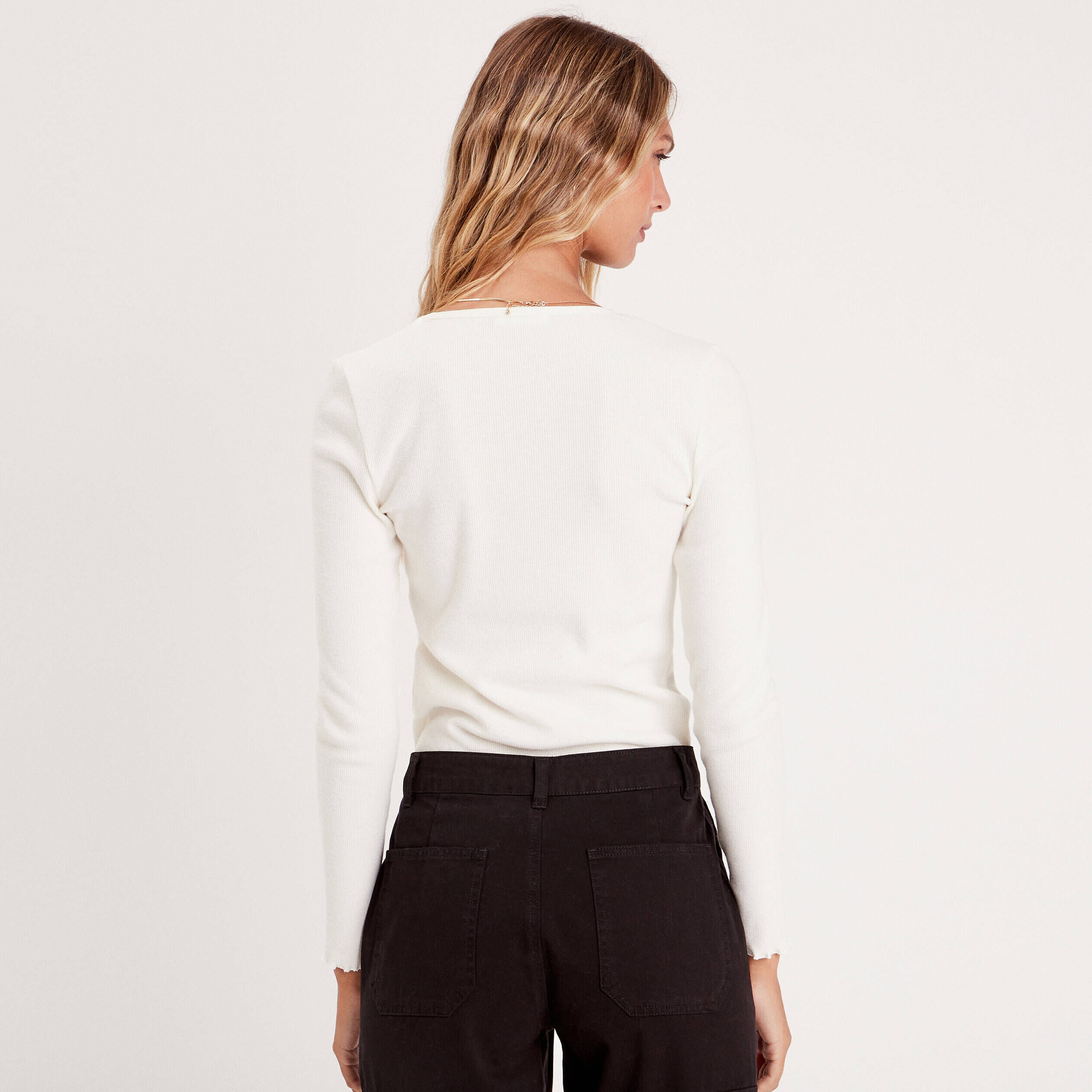 T-shirt côtelé bord vague ecru femme | Cache Cache