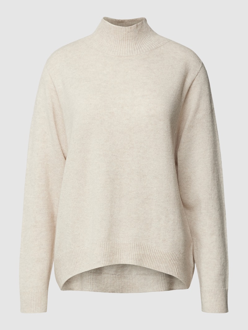 Strickpullover mit Stehkragen in offwhite